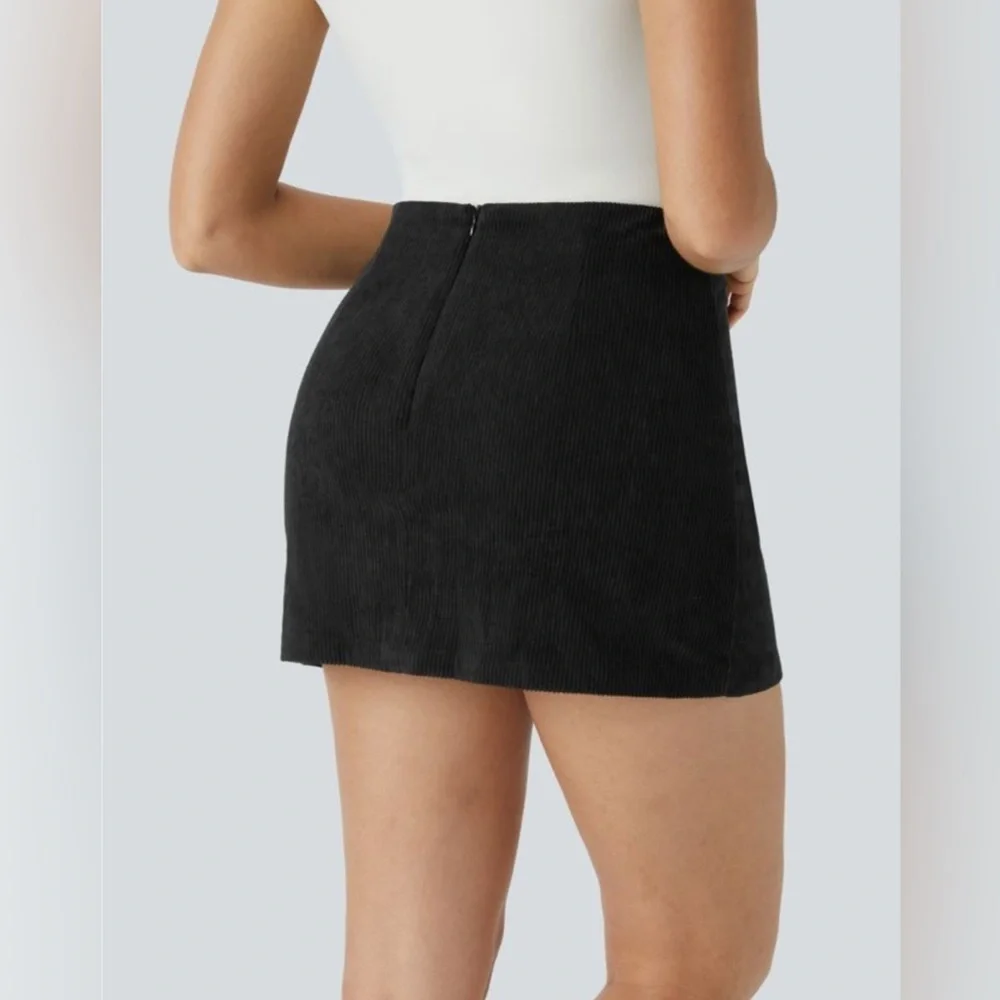 Halara High Waisted Invisible Zipper 2-in-1 A Line Mini Corduroy Black Skirt Med